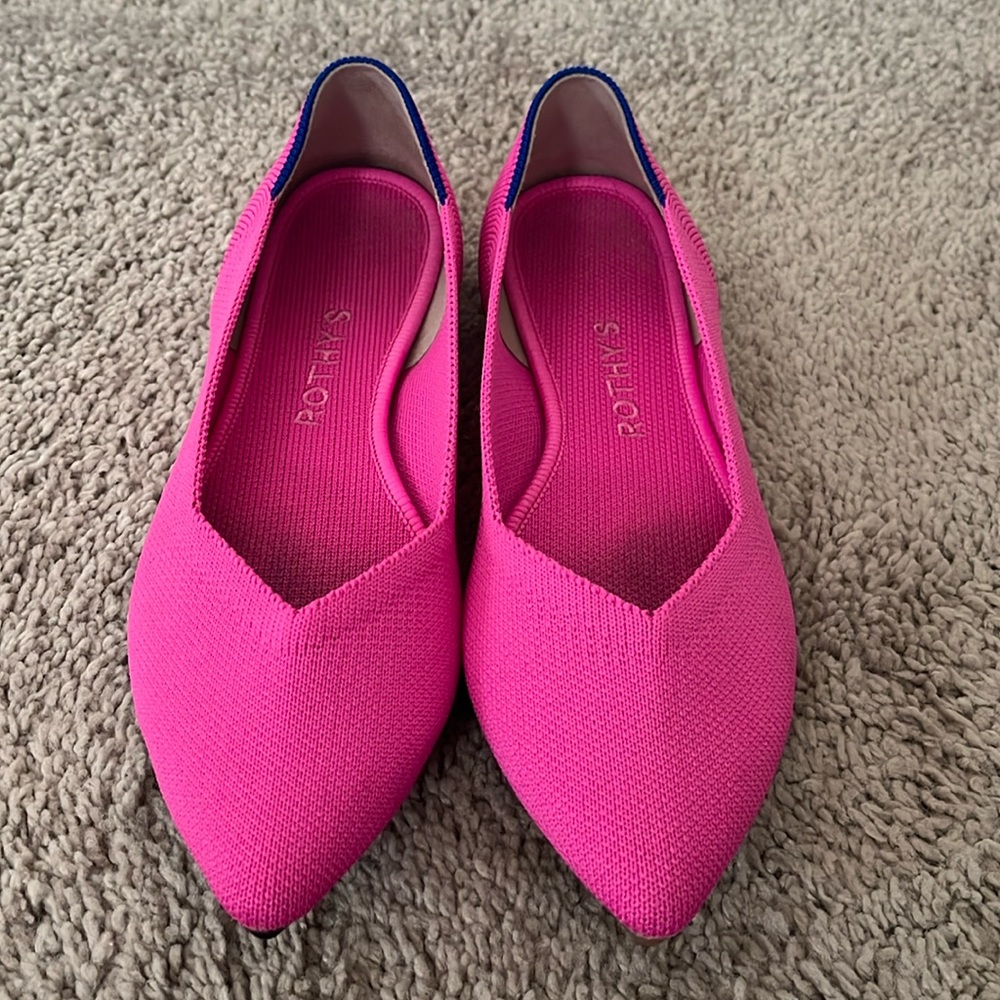 Rothy’s The Point Flats - Dragon Fruit - Size 7